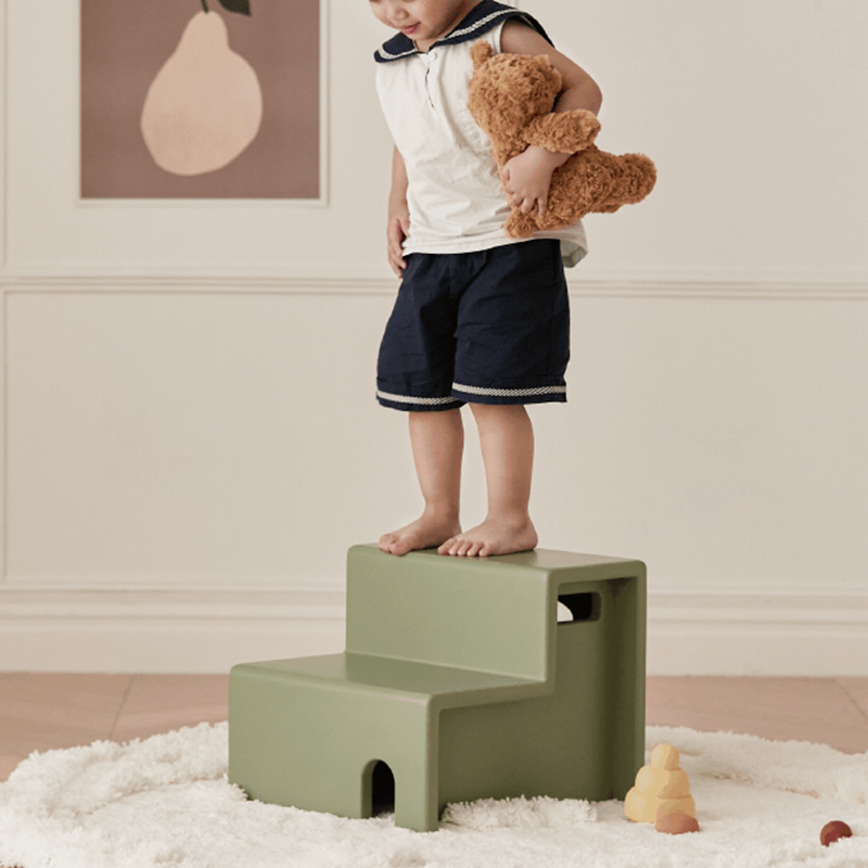 Beech Wood Cherry Wood Stable 2-Step Toddler Stool Kids Footstool - Nordic Stool With Rounded Corners &amp; Easy-Carry Handles For Living Room