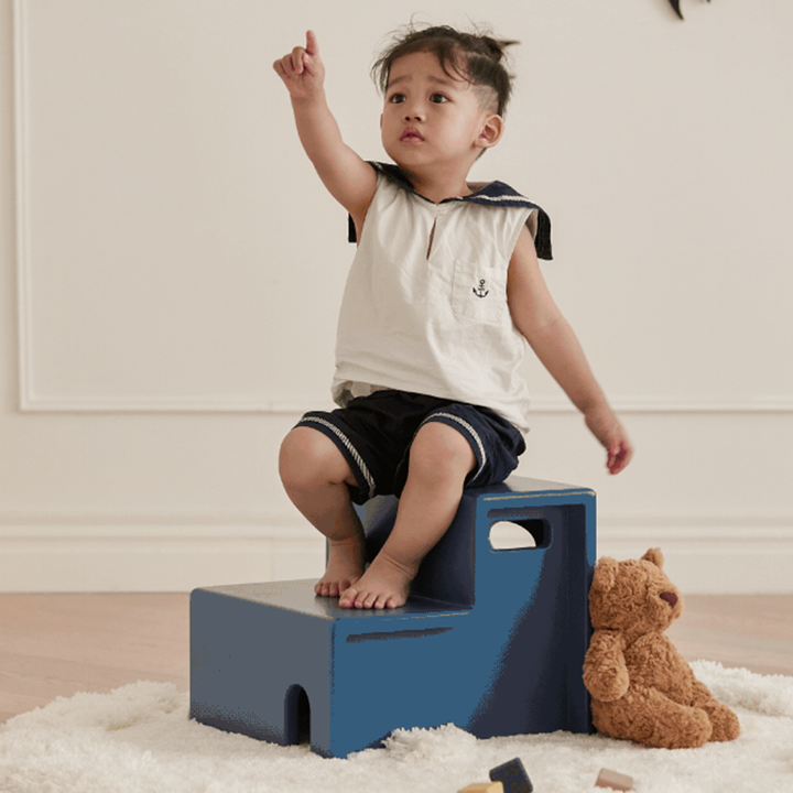 Beech Wood Cherry Wood Stable 2-Step Toddler Stool Kids Footstool - Nordic Stool With Rounded Corners &amp; Easy-Carry Handles For Living Room