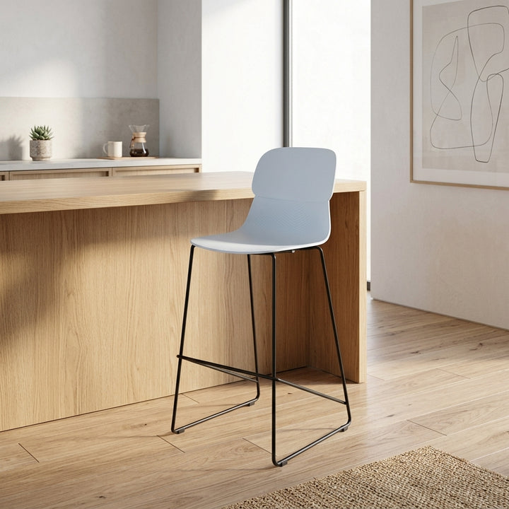 Ergonomic Curved Backrest PP Bar Stool - Minimalist Stool With Steel Frame, Footrest &amp; Modern Design For Dining Room