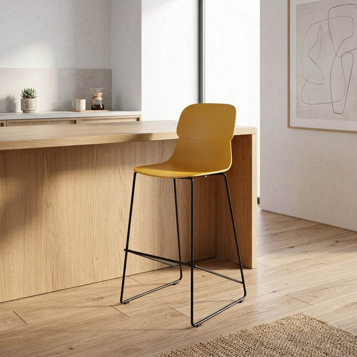 Ergonomic Curved Backrest PP Bar Stool - Minimalist Stool With Steel Frame, Footrest &amp; Modern Design For Dining Room