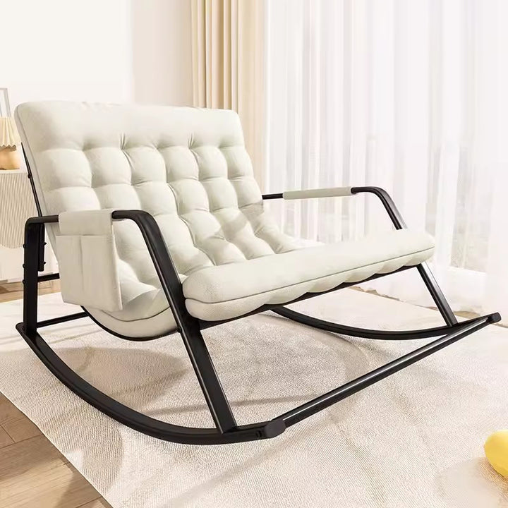 Mecedora Moon nórdica contemporánea de tela sintética y acero al carbono con respaldo y reposabrazos para sala de estar y dormitorio 