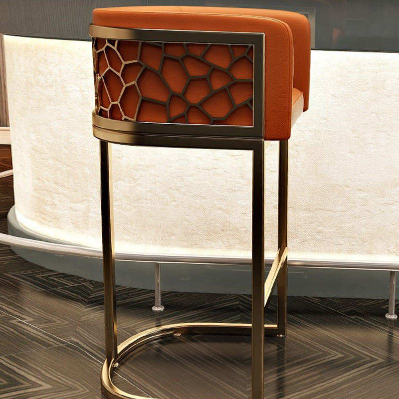 Modern Luxury Faux Leather &amp; Metal Curved Oval Bar Stool With Armrests &amp; Footrest For Kitchen &amp; Bar Counter