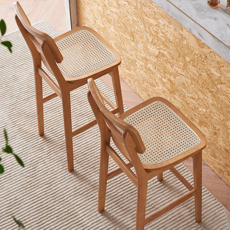 Tabouret de bar carré en bois de frêne et rotin tissé japonais traditionnel avec dossier et repose-pieds pour cuisine et comptoir de bar 