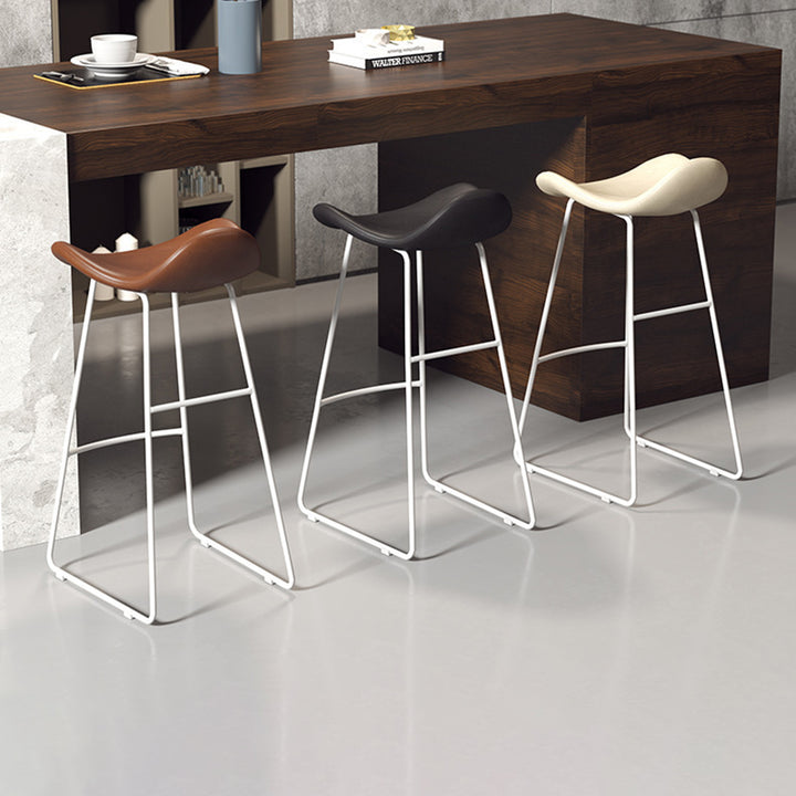 Contemporary Scandinavian Cat Scratch Leather Iron Triangle Bar Stool With Backrest And Footrest For Kitchen & Bar
