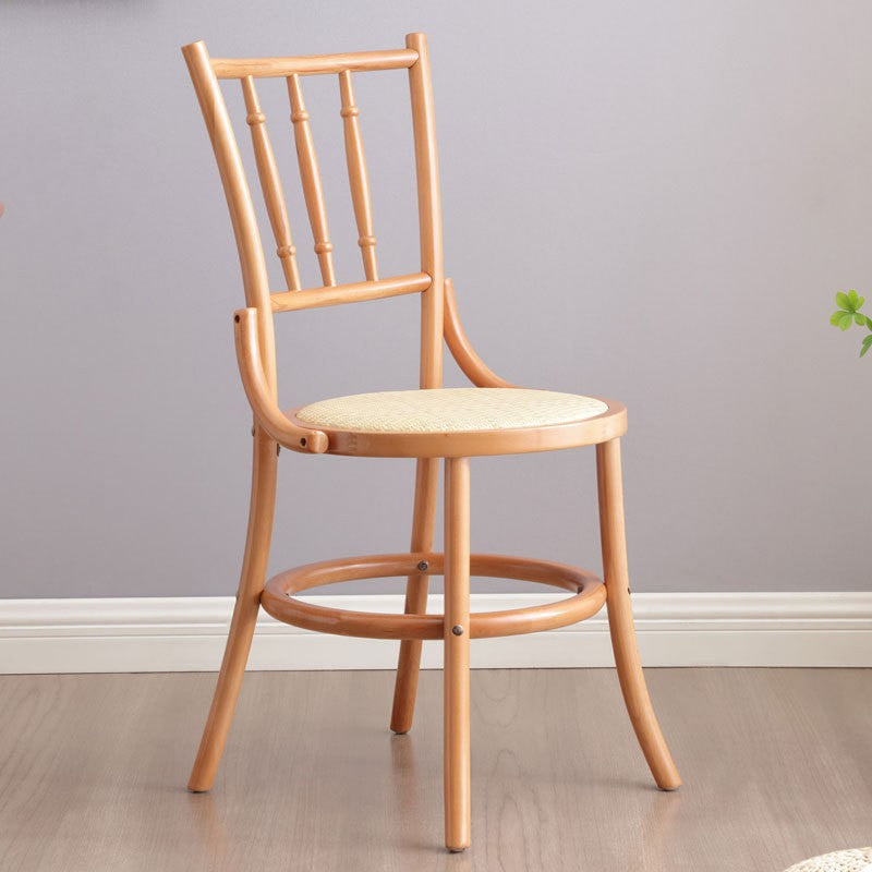 Chaise de salle à manger ronde contemporaine en bois de hêtre et rotin avec dossier et repose-pieds pour salle à manger 