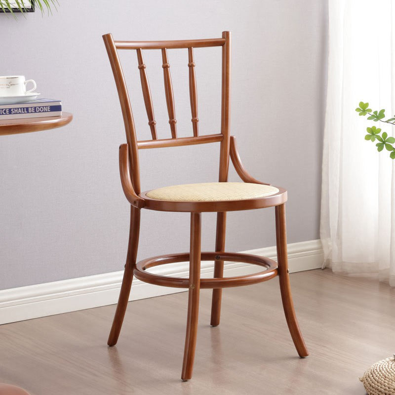 Chaise de salle à manger ronde contemporaine en bois de hêtre et rotin avec dossier et repose-pieds pour salle à manger 