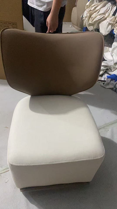 Fauteuil d'accent pivotant carré en bois nordique contemporain, cuir et coton-lin avec dossier pour salon 