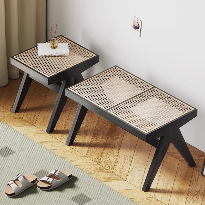 Banc rectangulaire en bois de caoutchouc japonais traditionnel et rotin avec pieds en V et siège tissé à la main pour entrée et salon 
