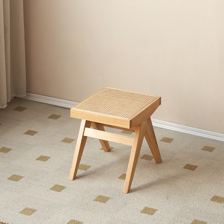 Banc rectangulaire en bois de caoutchouc japonais traditionnel et rotin avec pieds en V et siège tissé à la main pour entrée et salon 