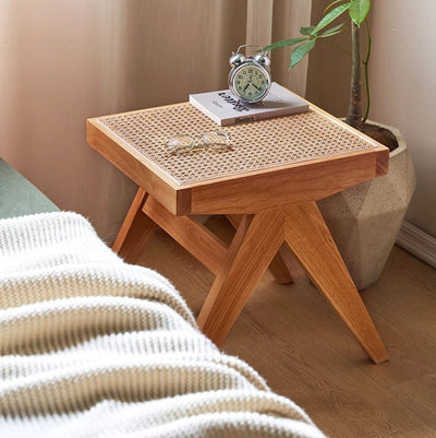Banco rectangular de madera de caucho japonés tradicional y ratán con patas en V y asiento tejido a mano para la entrada y la sala de estar 
