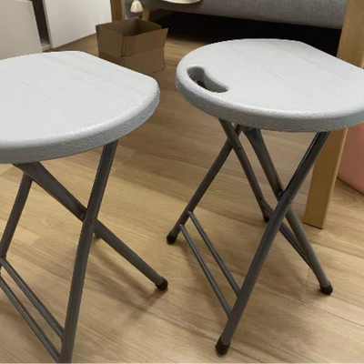 Chaise de salle à manger pliante ronde en PP minimaliste moderne et en acier au carbone avec design portable pour cuisine et salle à manger 