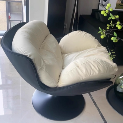 Chaise de salon pivotante avec dossier en cuir nordique contemporain à gratter pour chat, métal, base ronde incurvée pour salon 