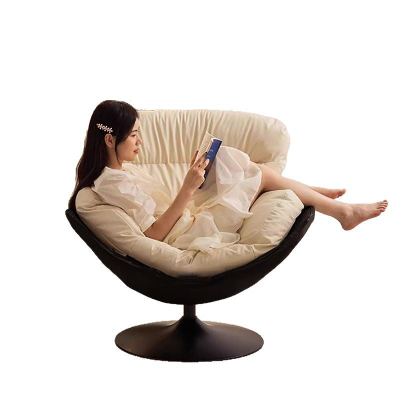 Chaise de salon pivotante avec dossier en cuir nordique contemporain à gratter pour chat, métal, base ronde incurvée pour salon 