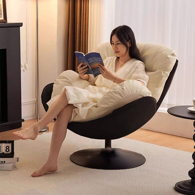 Chaise de salon pivotante avec dossier en cuir nordique contemporain à gratter pour chat, métal, base ronde incurvée pour salon 
