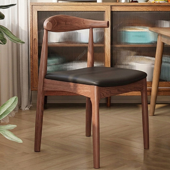 Contemporary Nordic Ash Wood PU Leather Horn Dining Chair Backrest For Dining Room