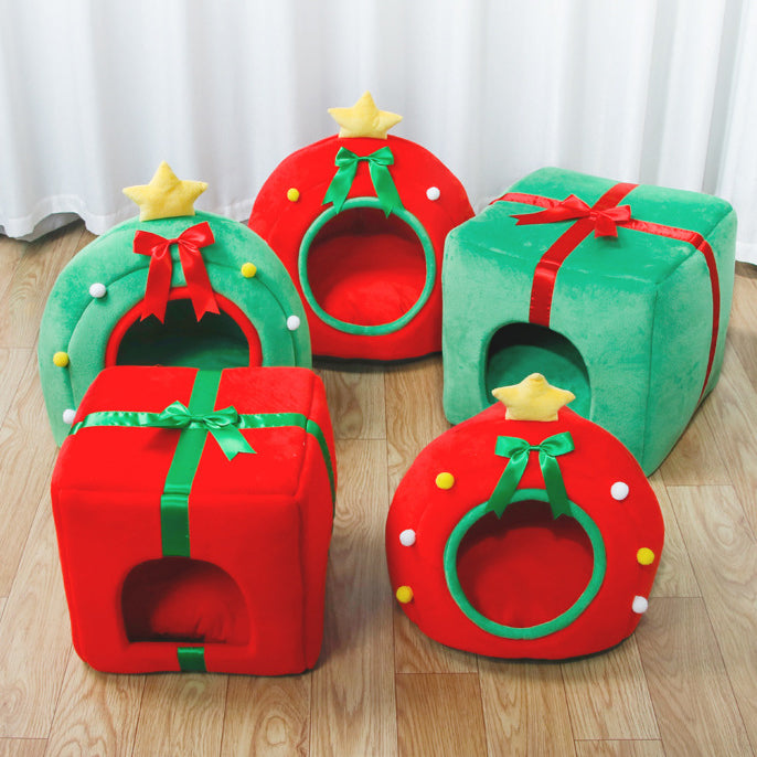 Conception contemporaine créative de boîte cadeau pour sapin de Noël, cristal, velours, fauteuil d’appoint pour animal de compagnie, dossier, sans accoudoirs, pour salon 