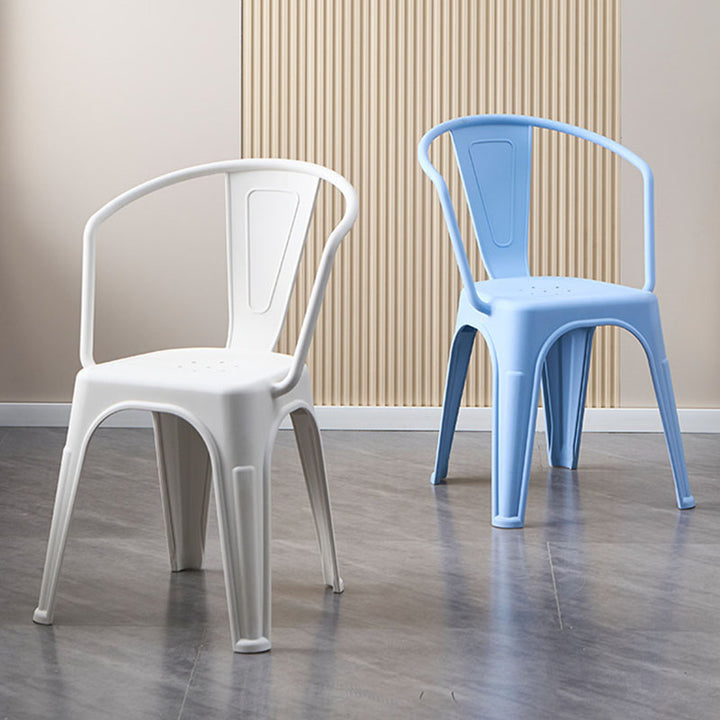 Moderner minimalistischer gebogener rechteckiger PP-Esszimmerstuhl Rückenlehne ohne Armlehnen für Esszimmer 