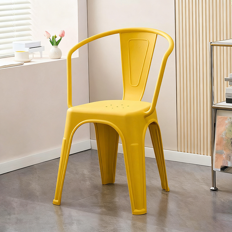 Moderner minimalistischer gebogener rechteckiger PP-Esszimmerstuhl Rückenlehne ohne Armlehnen für Esszimmer 
