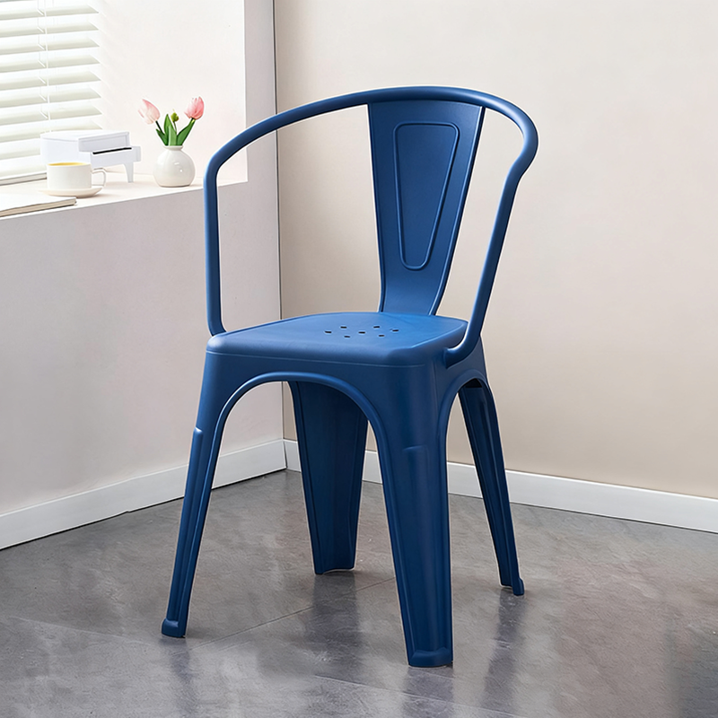 Moderner minimalistischer gebogener rechteckiger PP-Esszimmerstuhl Rückenlehne ohne Armlehnen für Esszimmer 