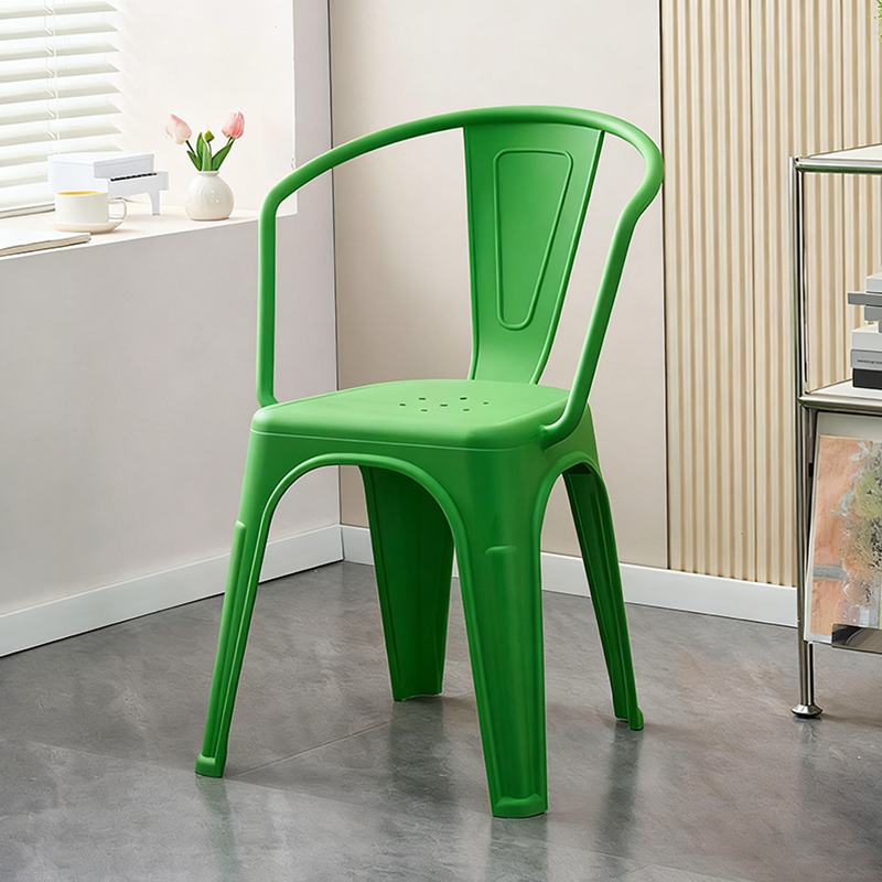 Moderner minimalistischer gebogener rechteckiger PP-Esszimmerstuhl Rückenlehne ohne Armlehnen für Esszimmer 