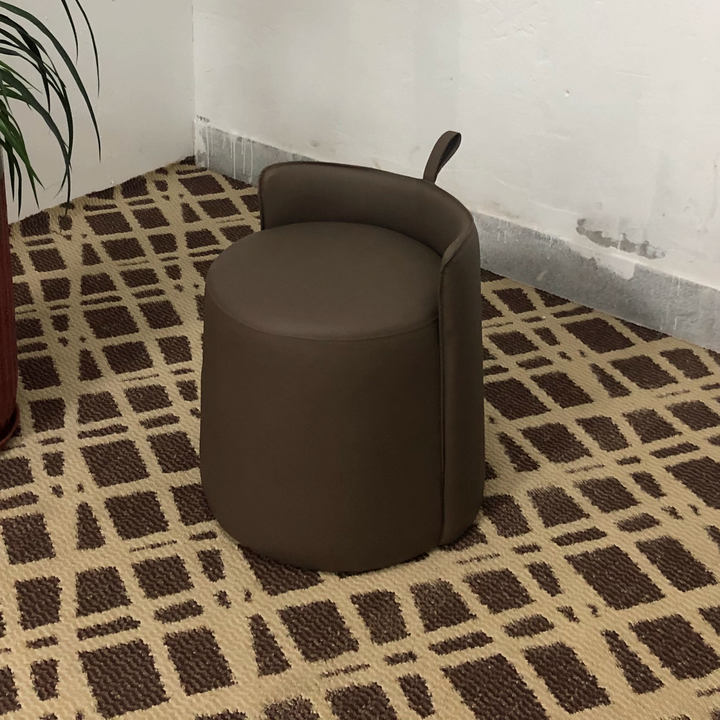 Moderner nordischer Schminkhocker in runder Zylinderform aus Mikrofaserleder, Massivholz &amp; Sperrholz mit niedriger Rückenlehne für das Schlafzimmer 