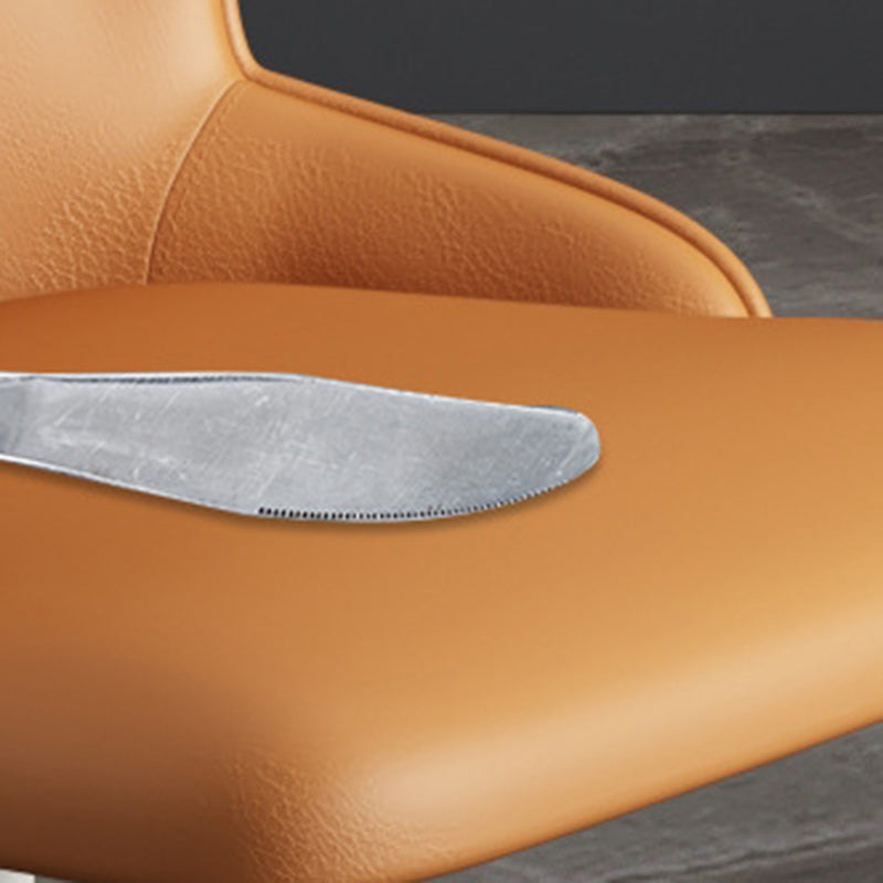 Silla de comedor de acero al carbono con respaldo tapizado en cuero artificial rectangular cuadrado nórdico contemporáneo para comedor 