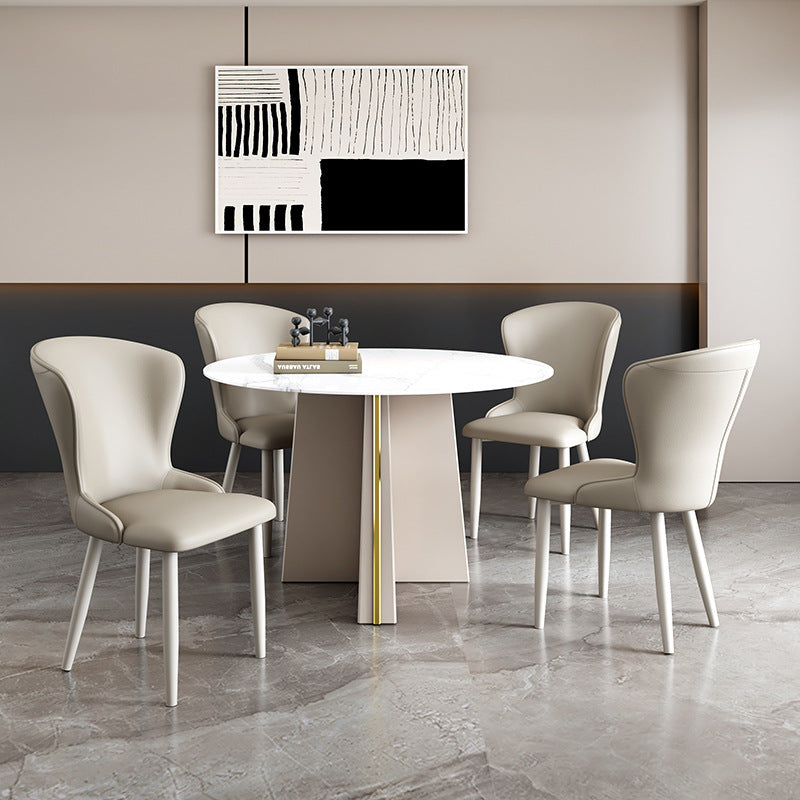 Silla de comedor de acero al carbono con respaldo tapizado en cuero artificial rectangular cuadrado nórdico contemporáneo para comedor 