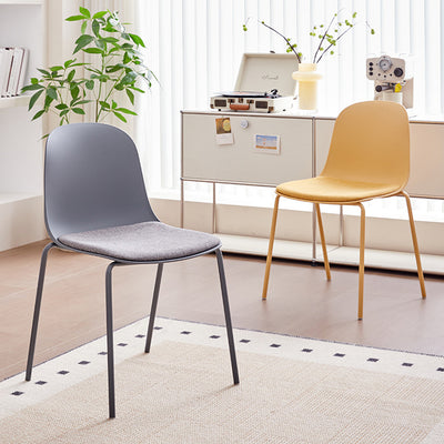 Chaise de salle à manger en plastique carrée minimaliste moderne avec dossier pour salle à manger 