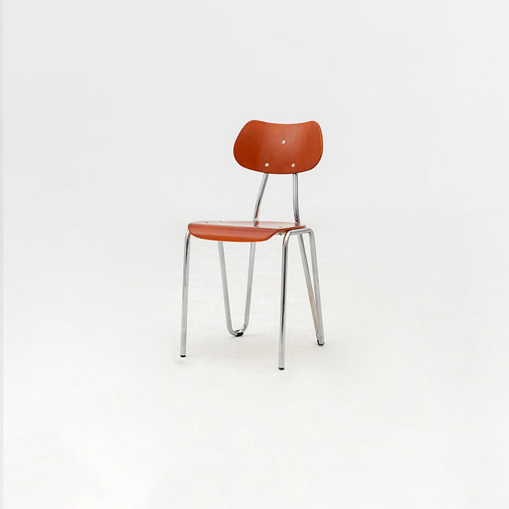Moderner minimalistischer Esszimmerstuhl mit runder geometrischer Form aus Eisen in Holzoptik fürs Esszimmer 