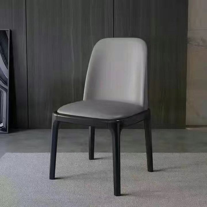 Moderner nordischer quadratischer Esszimmerstuhl mit Polsterung aus Mikrofaserleder, Rückenlehne aus Kautschukholz, für das Wohnzimmer 