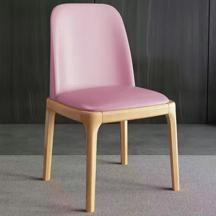 Moderner nordischer quadratischer Esszimmerstuhl mit Polsterung aus Mikrofaserleder, Rückenlehne aus Kautschukholz, für das Wohnzimmer 