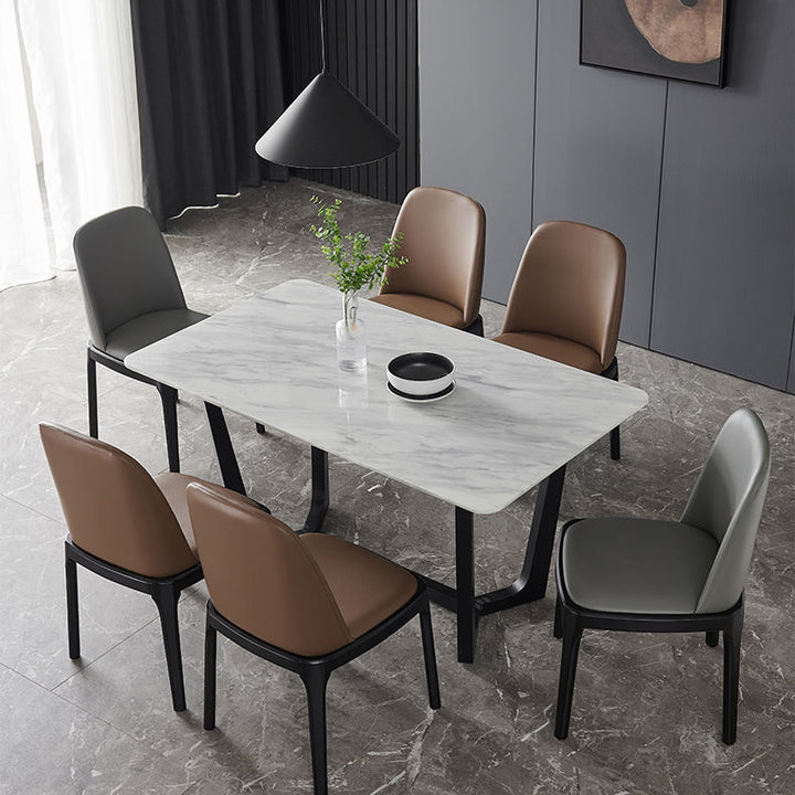 Moderner nordischer quadratischer Esszimmerstuhl mit Polsterung aus Mikrofaserleder, Rückenlehne aus Kautschukholz, für das Wohnzimmer 