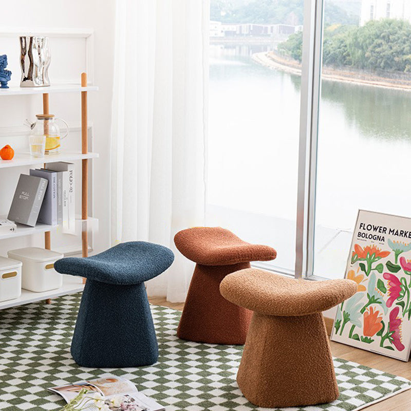 Tabouret bas pour enfants en bois massif à panneaux multicouches avec fausse peau de mouton, style scandinave contemporain, carré, pour salon 