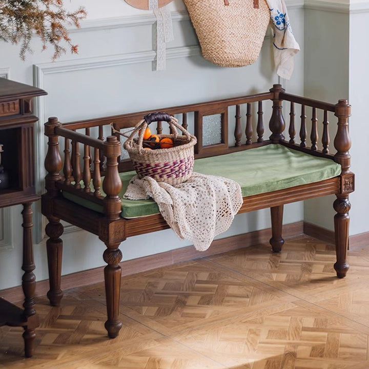Traditioneller rechteckiger Esszimmerstuhl im Vintage-Stil aus Walnussholz mit stoffbezogener Rückenlehne für das Wohnzimmer 