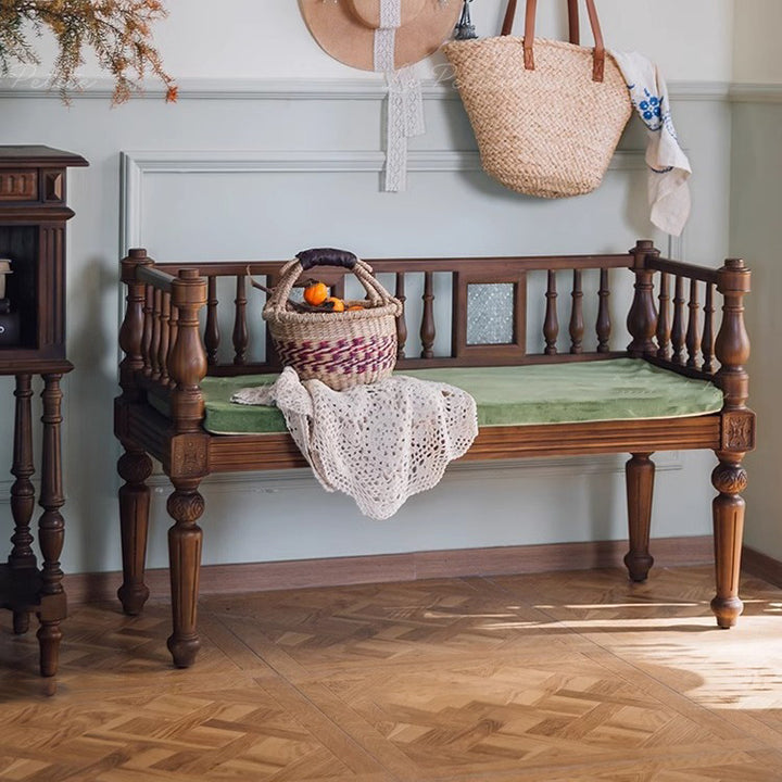 Traditioneller rechteckiger Esszimmerstuhl im Vintage-Stil aus Walnussholz mit stoffbezogener Rückenlehne für das Wohnzimmer 