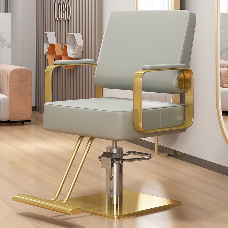 Silla giratoria moderna y minimalista de acero inoxidable y hierro galvanizado en color plateado, con cuero sintético tipo napa, espuma, respaldo y reposabrazos, para sala de estar 