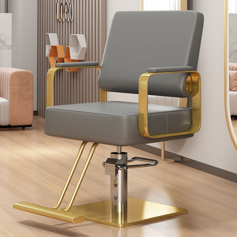 Silla giratoria moderna y minimalista de acero inoxidable y hierro galvanizado en color plateado, con cuero sintético tipo napa, espuma, respaldo y reposabrazos, para sala de estar 