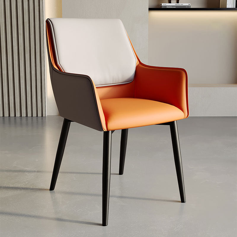 Moderner minimalistischer quadratischer Sitzkissen PU-Leder Kohlenstoffstahlrahmen Schwammesstuhllehne Armlehne für Esszimmer 