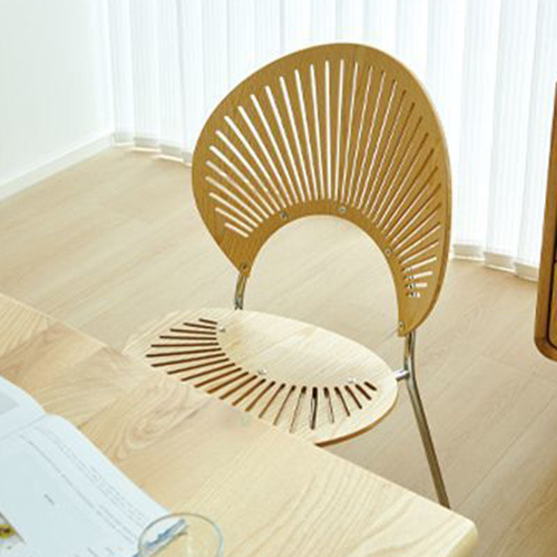Respaldo de silla de comedor de acero al carbono de madera maciza nórdica contemporánea para comedor 
