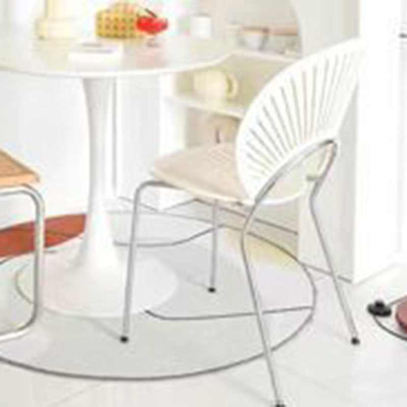 Respaldo de silla de comedor de acero al carbono de madera maciza nórdica contemporánea para comedor 