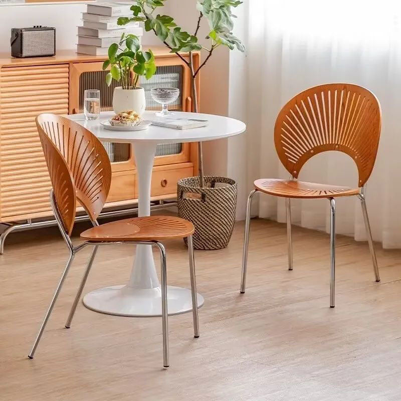 Respaldo de silla de comedor de acero al carbono de madera maciza nórdica contemporánea para comedor 