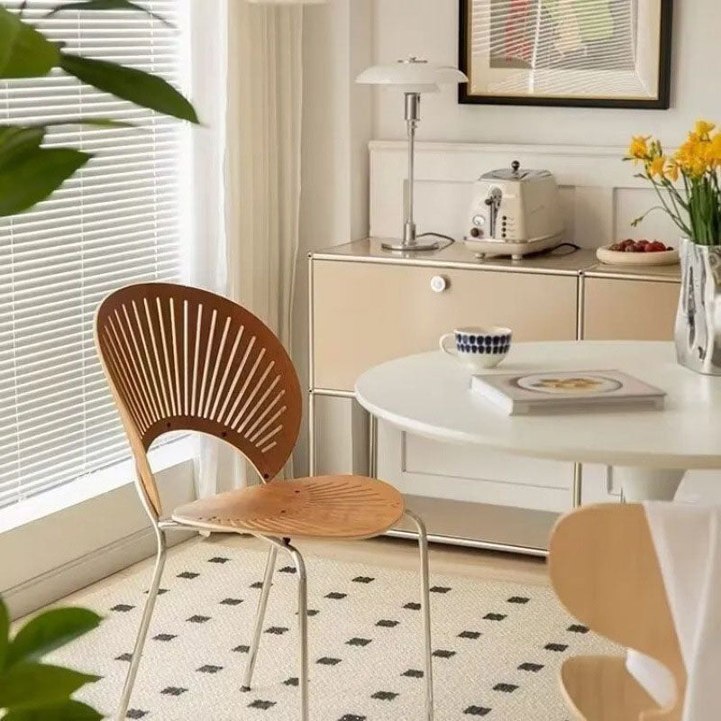 Respaldo de silla de comedor de acero al carbono de madera maciza nórdica contemporánea para comedor 