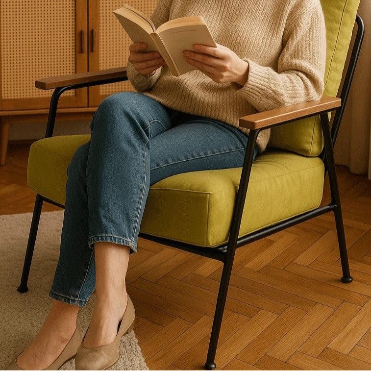 Modern Minimalist Velvet Sponge Iron Curved Accent Chair Backrest Armrest For Living Room