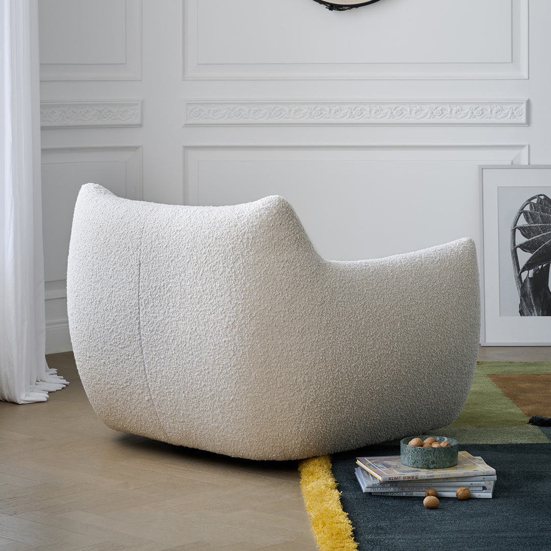 Sofá moderno minimalista inspirado en Totoro, de tejido sherpa y madera de pino, con respaldo y reposabrazos, para sala de estar 