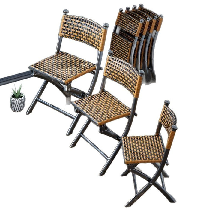 Simplicité contemporaine Chaise empilable pliable en PE tressé avec structure en fer incurvée, dossier, sans accoudoirs, pour salon 