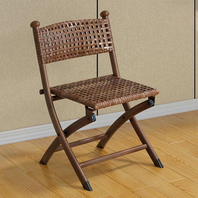 Simplicité contemporaine Chaise empilable pliable en PE tressé avec structure en fer incurvée, dossier, sans accoudoirs, pour salon 