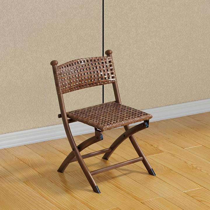 Simplicité contemporaine Chaise empilable pliable en PE tressé avec structure en fer incurvée, dossier, sans accoudoirs, pour salon 
