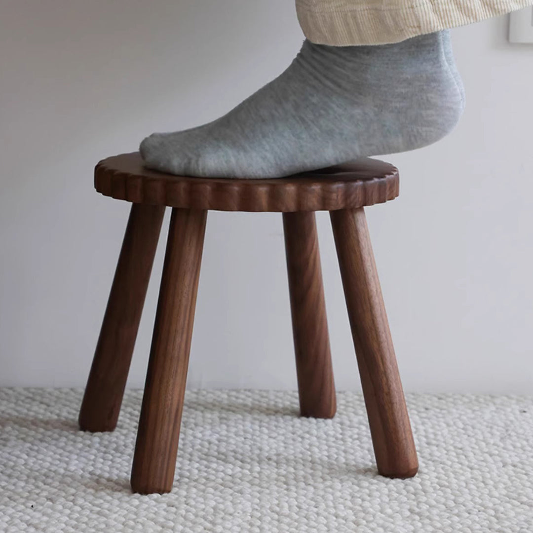 Tabouret bas rond contemporain nordique en noyer noir pour salon 