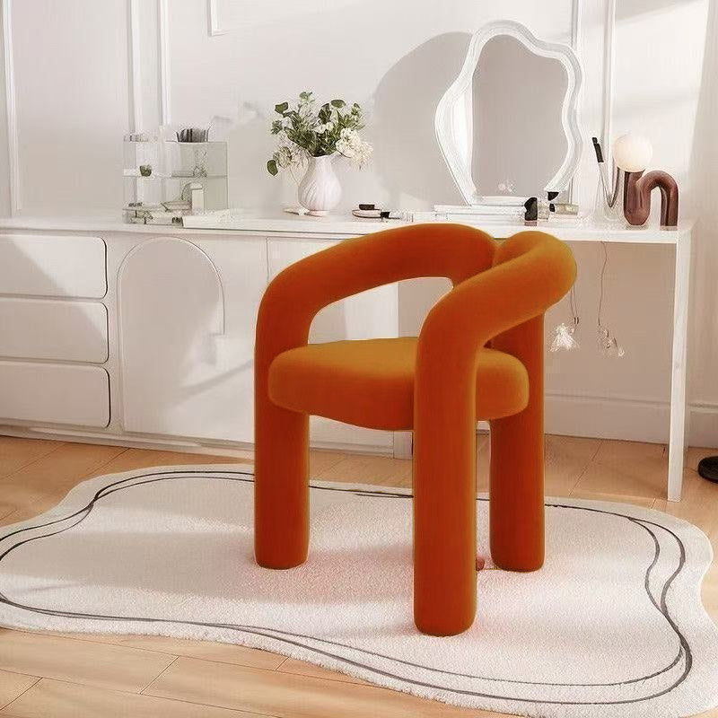 Taburete de tocador cuadrado rectangular minimalista moderno de terciopelo y hierro con respaldo y reposabrazos para dormitorio 