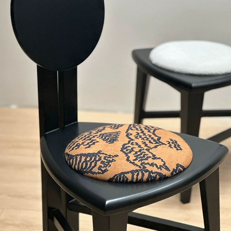 Silla de comedor contemporánea retro trapezoidal de terciopelo y madera de roble con respaldo sin brazos para comedor y cocina 